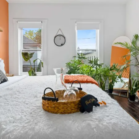 King Bed -Short North - Convention - Parking Free