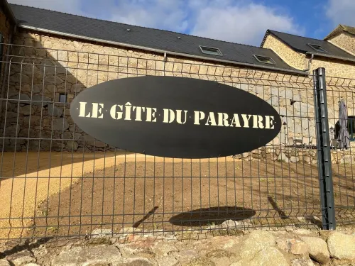 Le gite du Parayre, a renovated barn with games room, in Aveyron, France