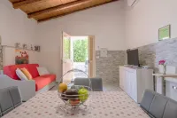 Casina del Forno with pool between Catania and Syracuse, hub for eastern Sicily Hotels in Carlentini