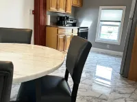 3-bedroom house in marvelous Goshen. Luxury cabin vibes for your getaway. Hotels in Goshen