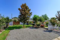 2Br Harry Potter Themed Home 7mins from Universal