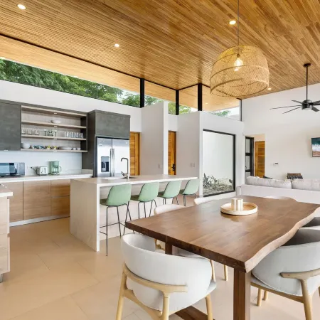 Mountainside Home with Modern Design Sweeping Ocean Views & Private Swimming Pool
