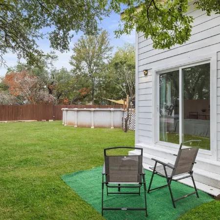 The Tiny Oasis: Luxe Stay with Deck & Private Pool