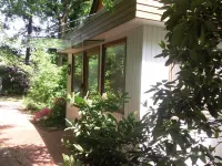 Vacation home with conservatory Hotels in Ahausen