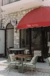 Pietra Social House فنادق في أورلا