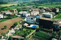 Apartments with pool in the pre-Pyrenees