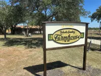 Schertz Country Farmhouse on 1 acre with Gameroom