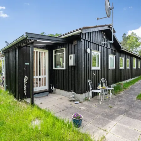 "Hælf" - 600m from the sea