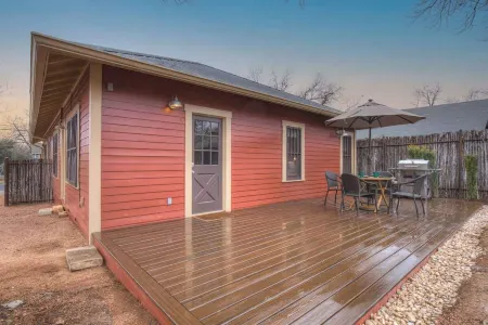 Charming Craftsman Home!-2 Blks from Main St!