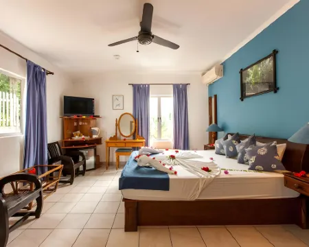 ル リラックス ホテル ＆ レストラン アンス・ロイヤルのホテル