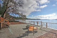 Gorgeous Poulsbo Waterfront Home on Liberty Bay! - Beach