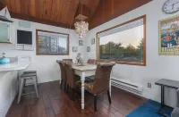 Cozy A-frame next to beach