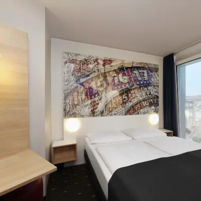 B&B HOTEL Berlin-Alexanderplatz Hotels near Schillingstraße Underground Station