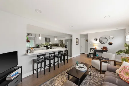 Modern Retreat w/ Patio & Sunset Views - Gray St Отели рядом с достопримечательностью «The Well House Assisted & Senior Living of Arvada»