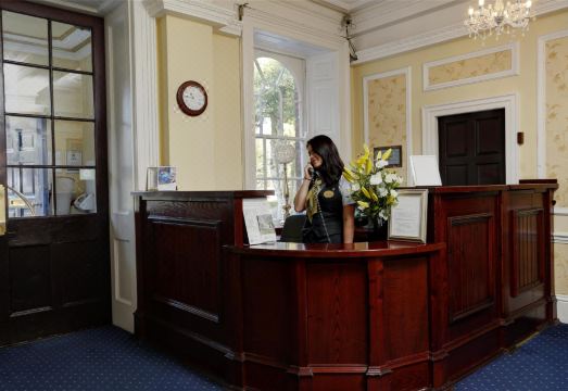 베스트 웨스턴 플러스 웨스트 렛퍼드 호텔