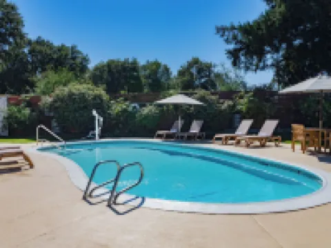 The Orchard Hotel Ukiah Wine Country Free Breakfast, Pool, & Hot Tub Hotels in Ukiah