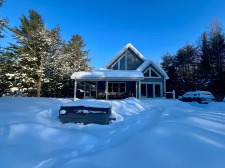 Spacious Maine Mountain Escape – Sleeps 15, Hot Tub, Ping Pong & Trails