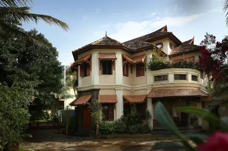 Uday Suites - the Airport Hotel