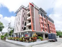 Prosperous Hotels near Hat Yai City Municipal Park