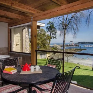 Galiano Oceanfront Inn & Spa