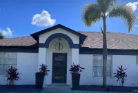 HEATED POOL- WATERFRONT/CANAL ACCESS - FISHING -SUNSETS -7 MI TO PUBLIC BEACH🏝️