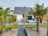Holiday Home in Plouarzel near Sandy Beaches