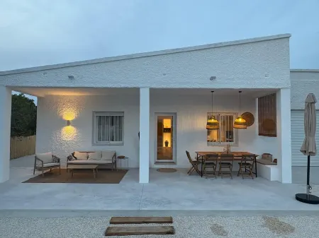 Finca La Cañada Santa Pola. -Villas with private swimming pool - Villa 3 bedrooms Отели в г. Пуэбло Левантино