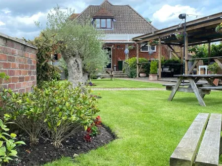 The Swan Motel, Gillingham