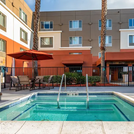Holiday Inn Express & Suites FREMONT - MILPITAS CENTRAL by IHG