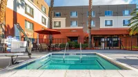 Holiday Inn Express & Suites FREMONT - MILPITAS CENTRAL by IHG - Pools