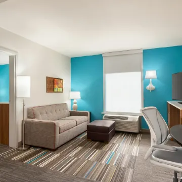 Home2 Suites by Hilton Woodbridge Potomac Mills