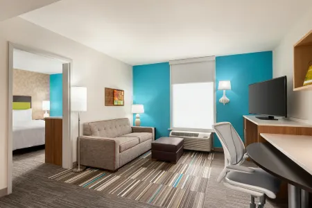 Home2 Suites by Hilton Woodbridge Potomac Mills