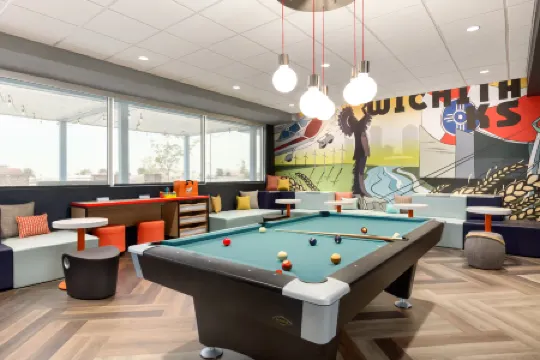 Tru by Hilton Wichita Northeast Отели в г. Уичито