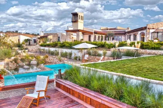 Zornitza Family Estate Relais & Chateaux - avec sources thermales