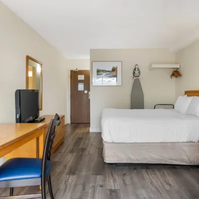 Rodeway Inn Hotels near Carleton Martello Tower National Historic Site
