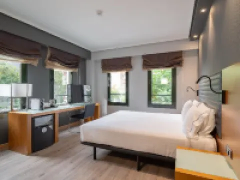 Eurostars Indautxu 聖馬梅斯球場附近的飯店