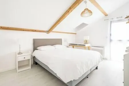 Apartment Comfortable in the Centre of Pau: Parking, AC... Отели в г. Пау