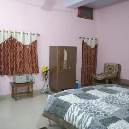Hotel Shri Mahant Orchha