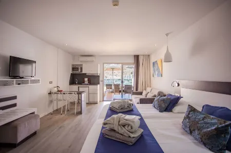 Servatur Casablanca Suites & Spa - Adults Only