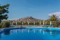 Delfinia Hotel & Bungalows