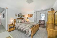 Caldwell Country Home on Quiet Acreage - Pet-friendly