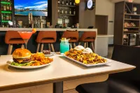 Holiday Inn CHICAGO – TINLEY PARK by IHG - breakfast