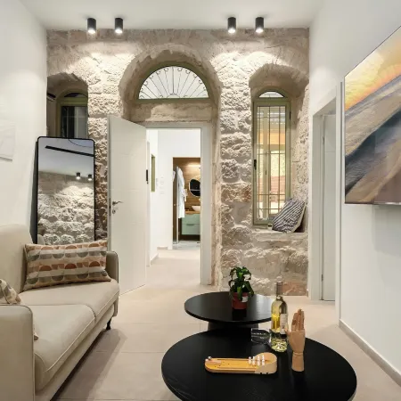 Mamilla View- Suites & Apt Hotel