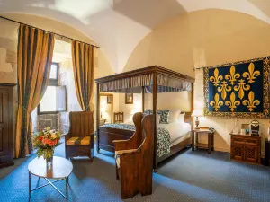 Chateau des Ducs de Joyeuse, BW Signature Collection