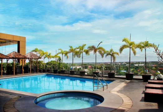 Grand Qin Hotel Banjarbaru - Housity