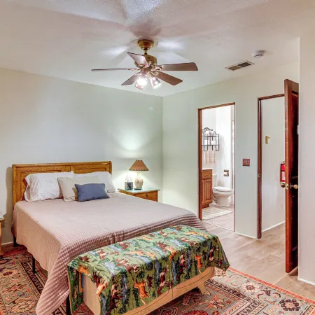 Stunning Sandia Mtn Views: Rio Rancho Retreat