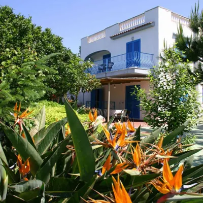 Aparthotel Villa Marinù Hotels in de buurt van Forio - Piazzale San Francesco