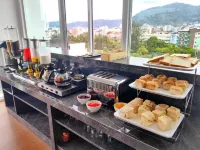 Aura Hotel Phuket - parcheggio
