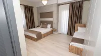 HOLMİ OTEL - Balkoner