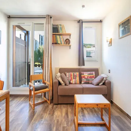 Cosy Mountain Retreat for 4 Guests